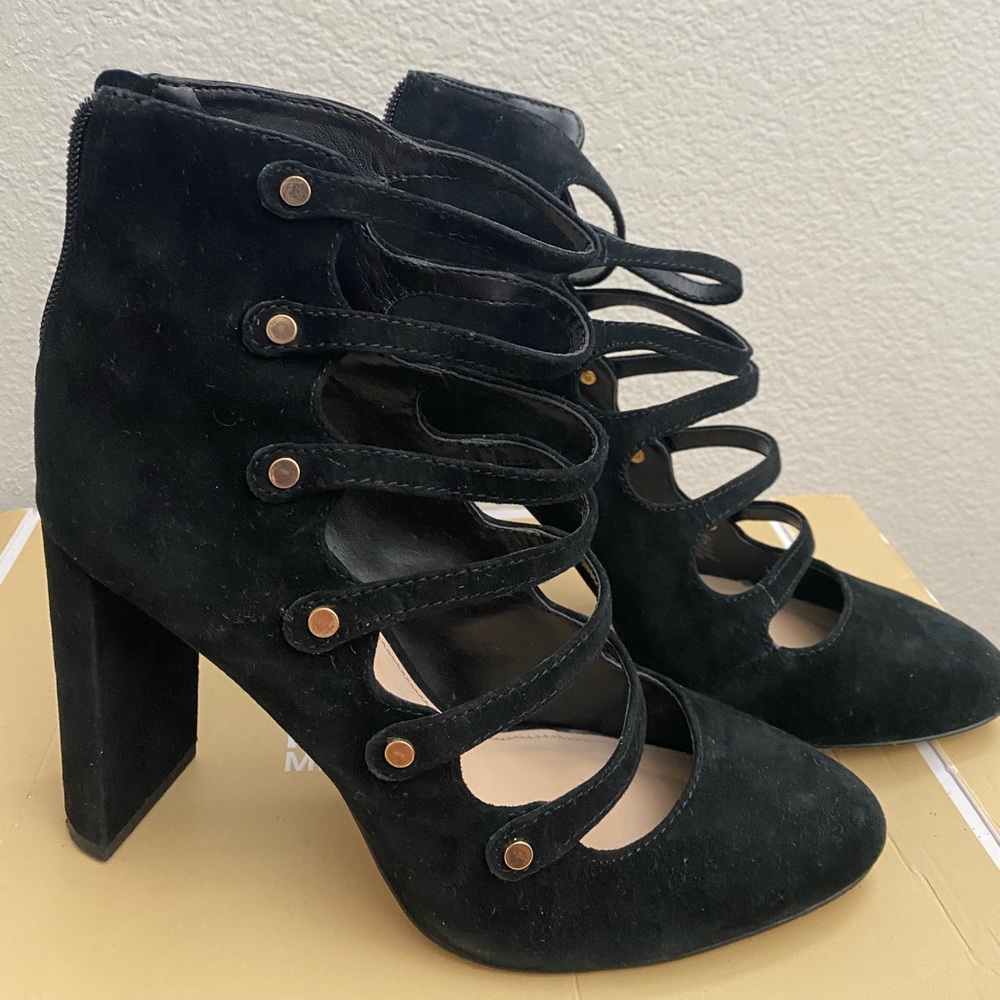 Vince Camuto Multiple straps Heel Pumps 8.5